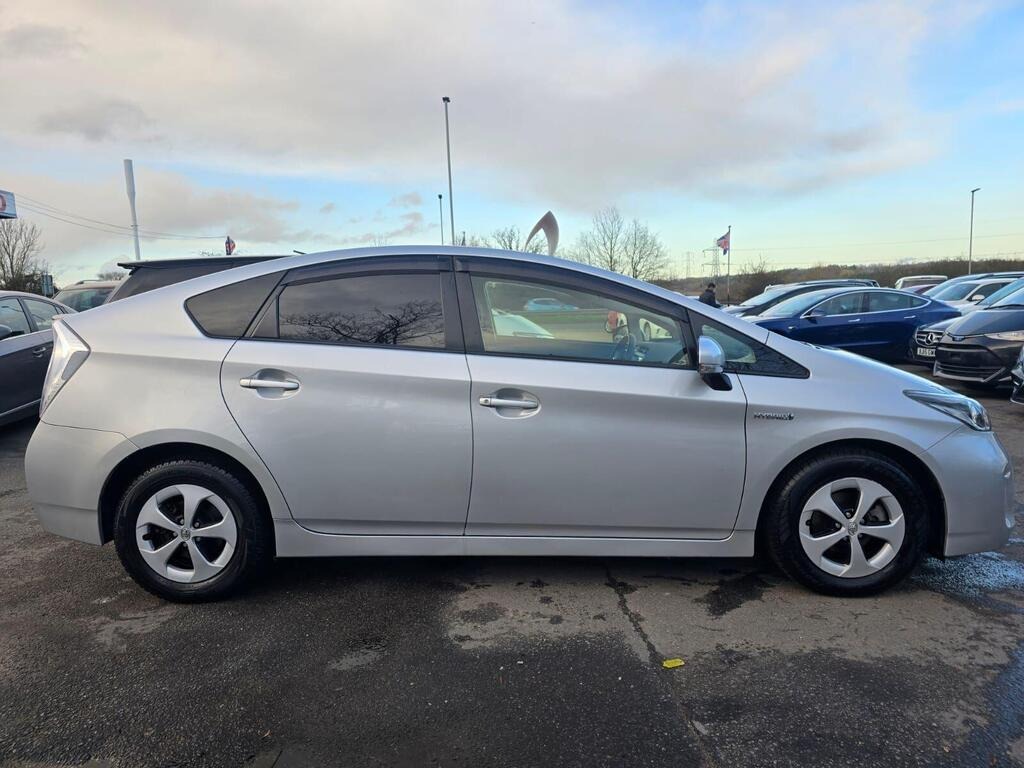 Used Toyota Prius 2015 for sale - 76748453: Photo 5