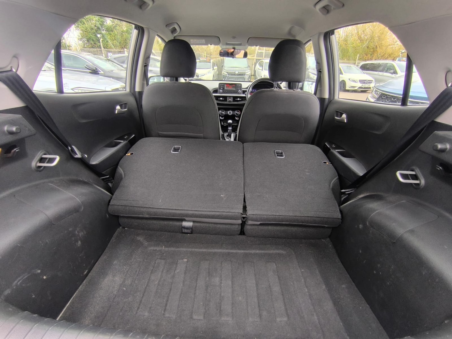 Used Kia Picanto 2018 for sale - 78165002: Photo 28