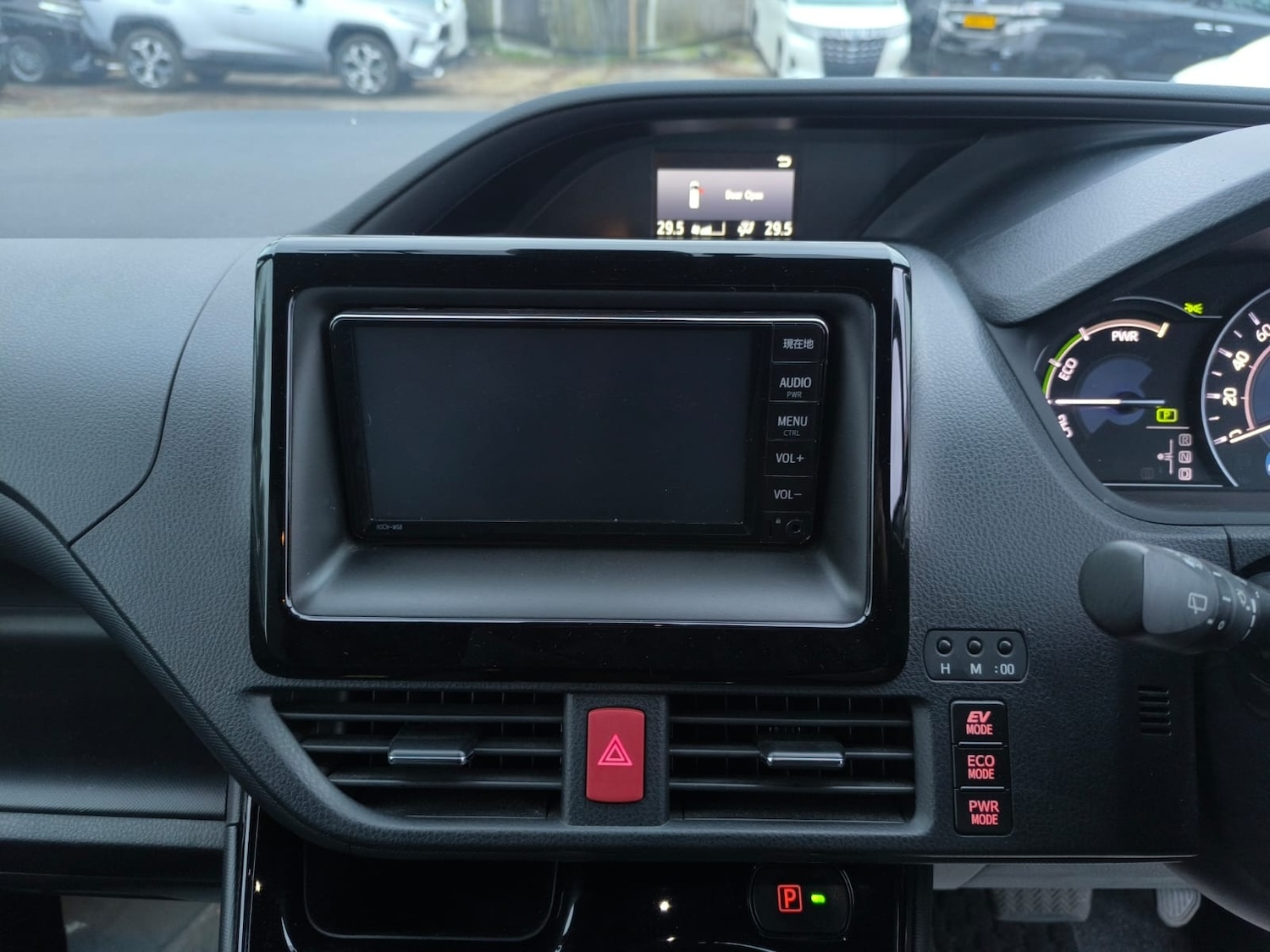 Used Toyota Voxy 2020 for sale - 77086631: Photo 21