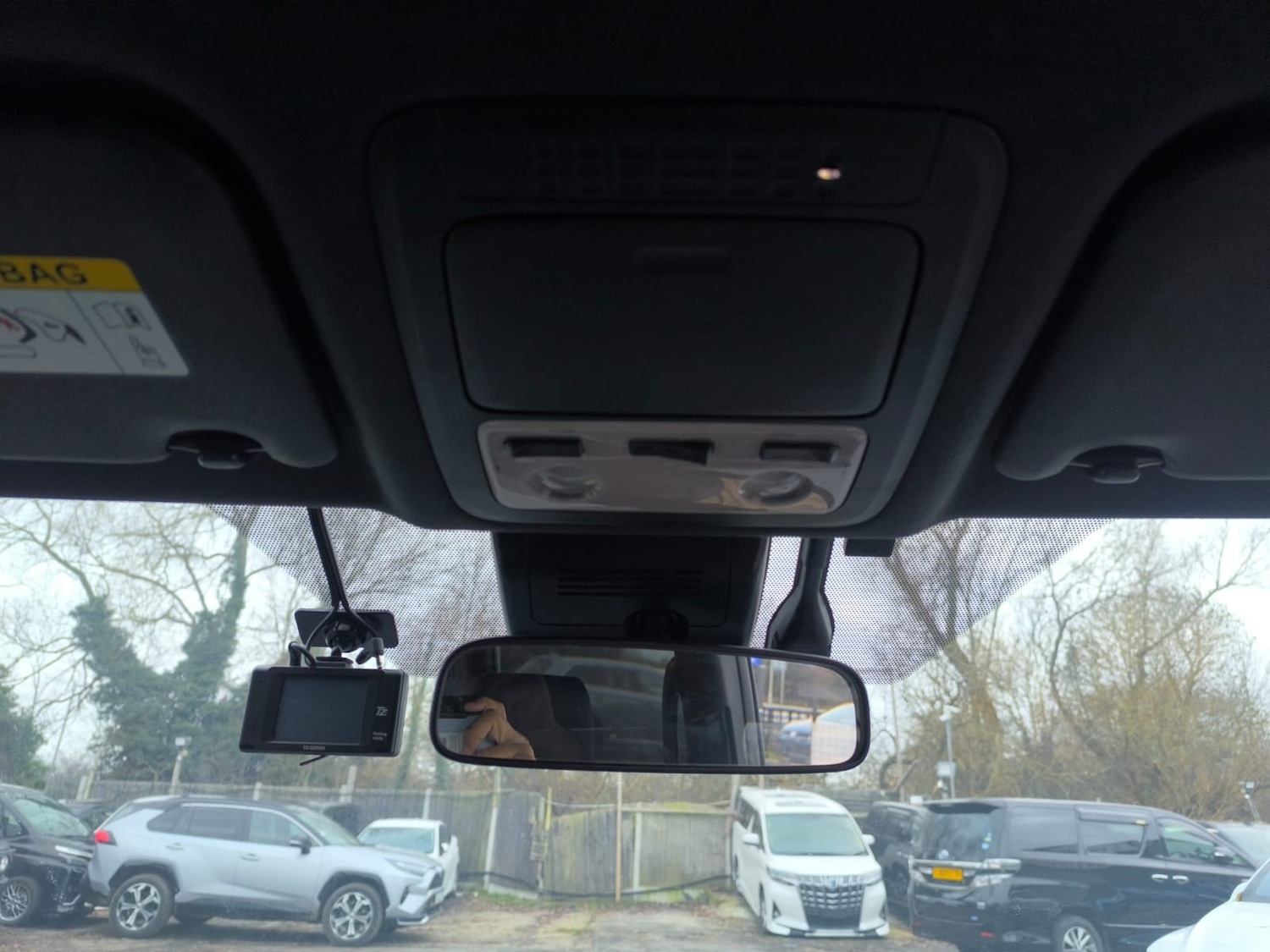 Used Toyota Voxy 2020 for sale - 77086631: Photo 25