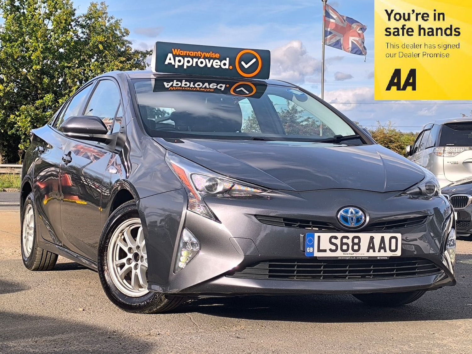Used Toyota Prius 2018 for sale - 76027102: Photo 1