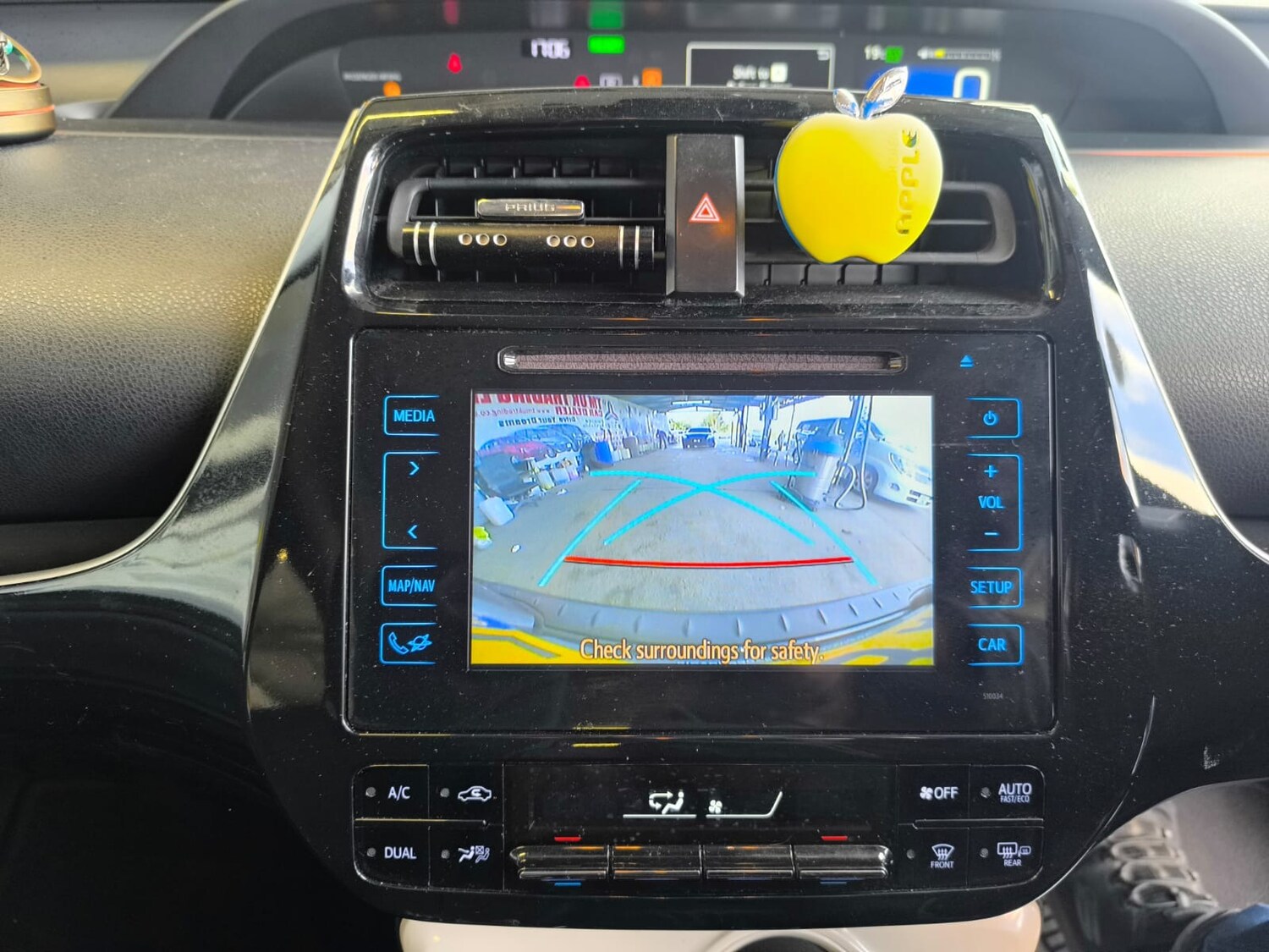 Used Toyota Prius 2018 for sale - 76027102: Photo 21