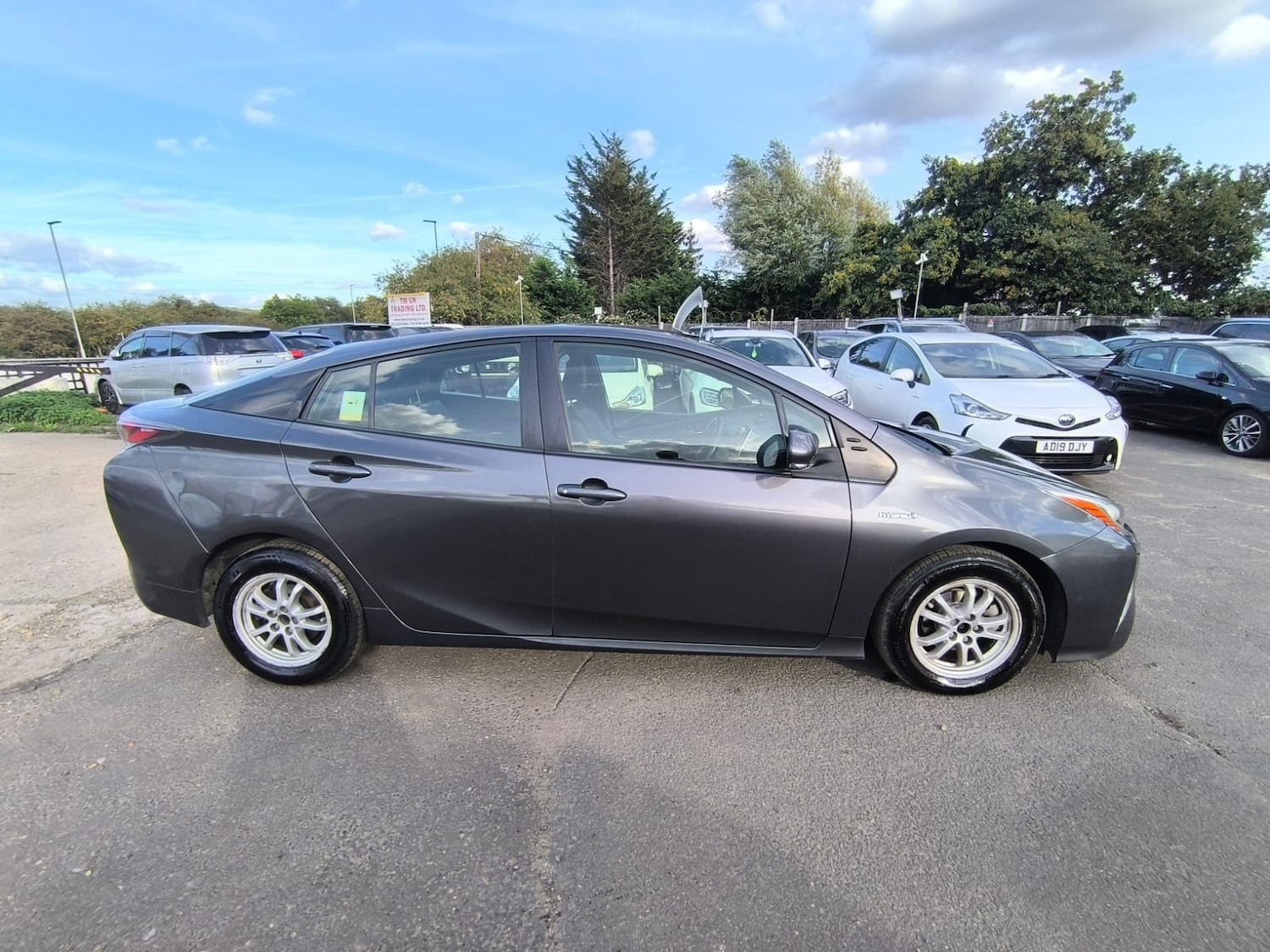 Used Toyota Prius 2018 for sale - 76027102: Photo 6