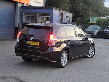 Used Toyota Prius+ 2018 for sale - 79468525: Photo