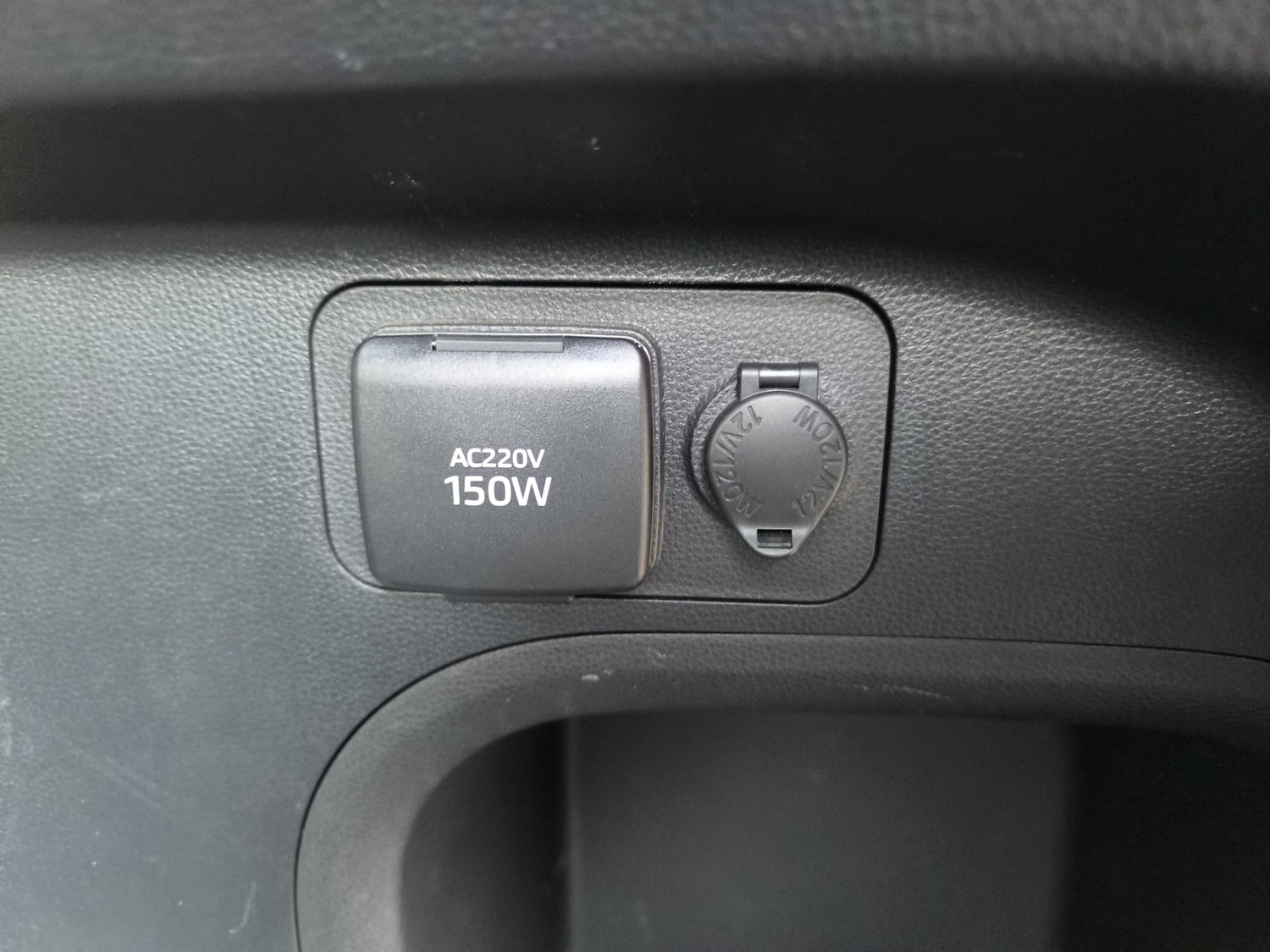 Used Toyota RAV4 2022 for sale - 77776566: Photo 35