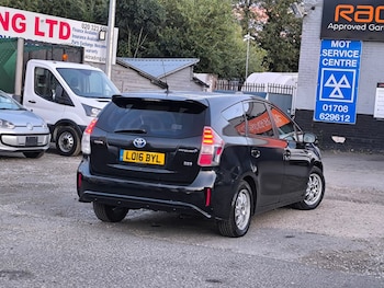 Used Toyota Prius+ 2016 for sale - 79596387: Photo