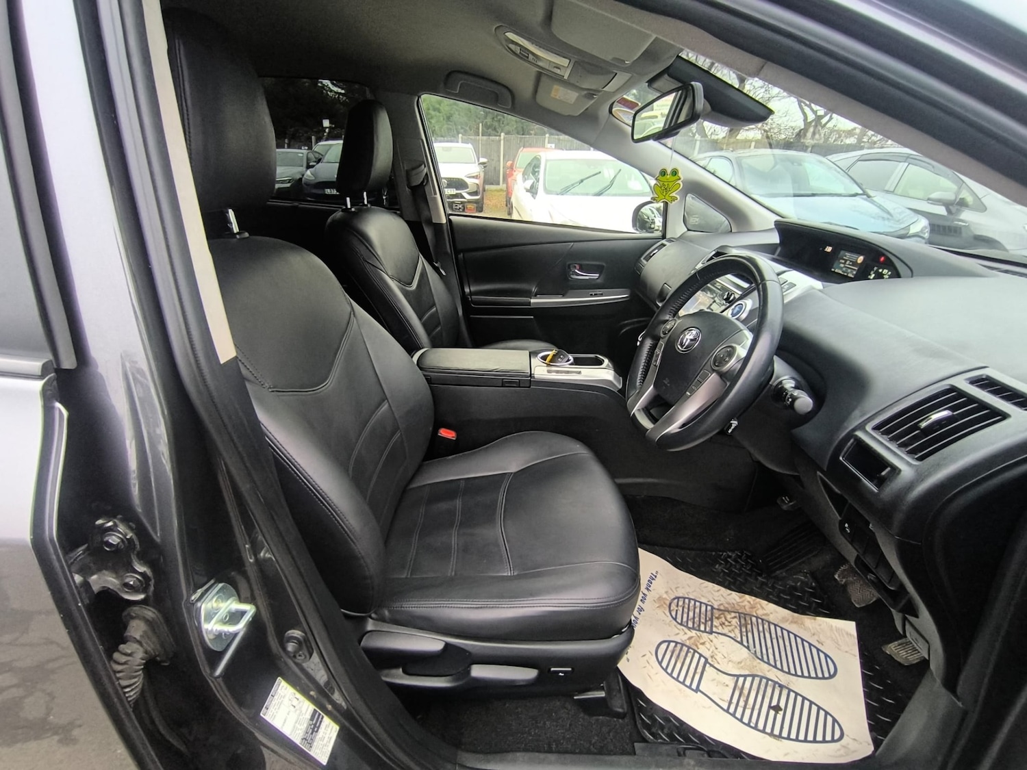 Used Toyota Prius+ 2019 for sale - 77417507: Photo 10