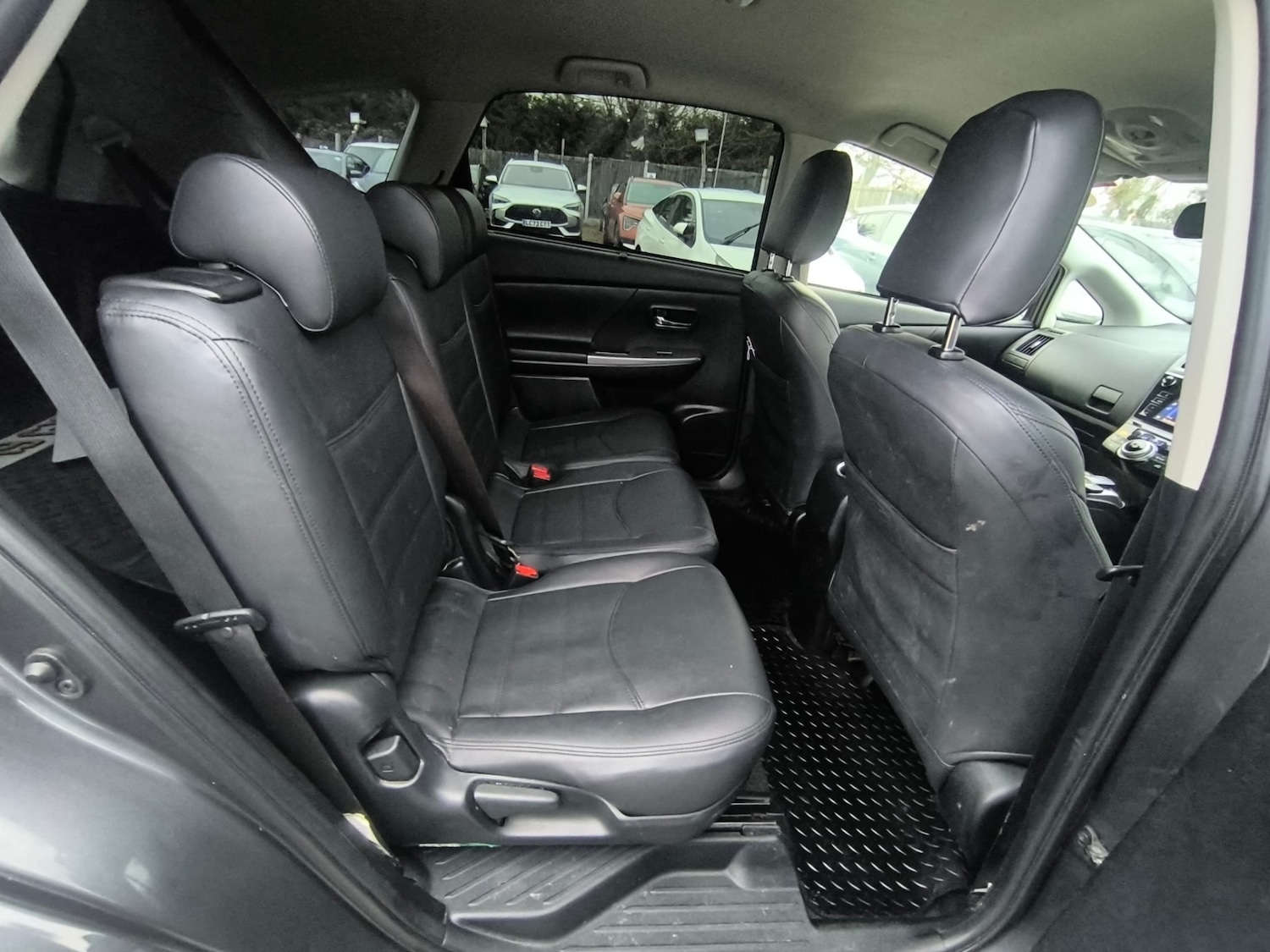 Used Toyota Prius+ 2019 for sale - 77417507: Photo 12