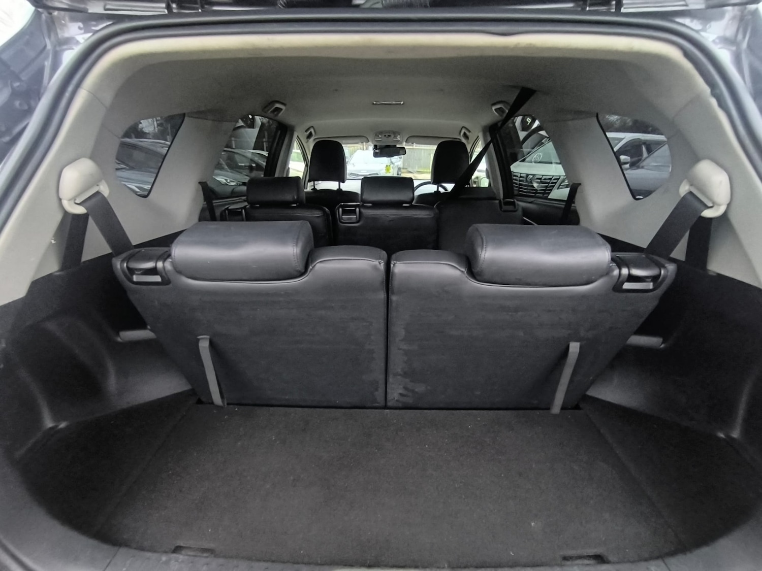 Used Toyota Prius+ 2019 for sale - 77417507: Photo 32