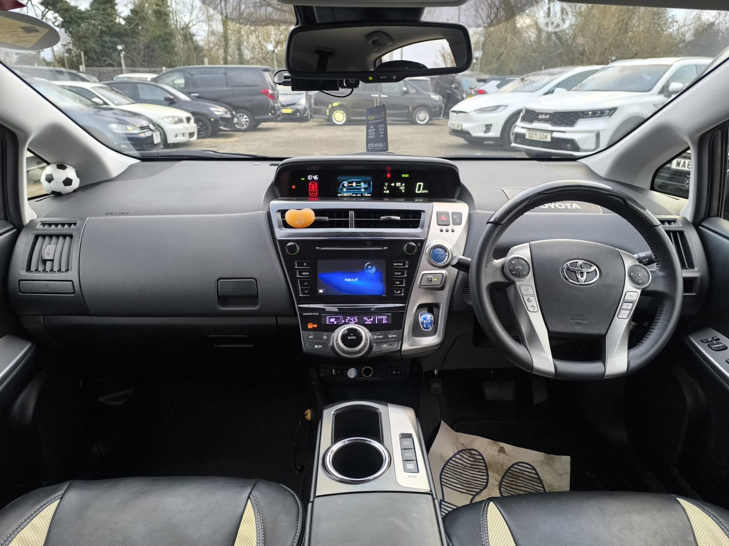 Used Toyota Prius+ 2019 for sale - 77350740: Photo 14