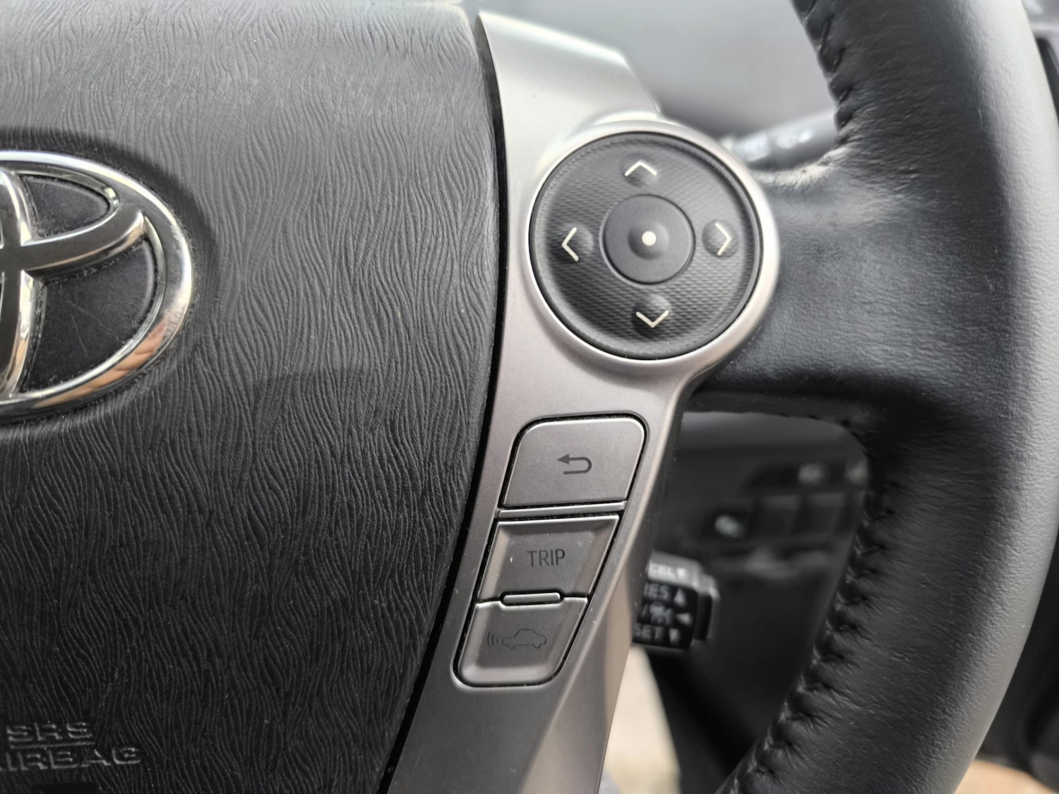 Used Toyota Prius+ 2019 for sale - 77350740: Photo 17