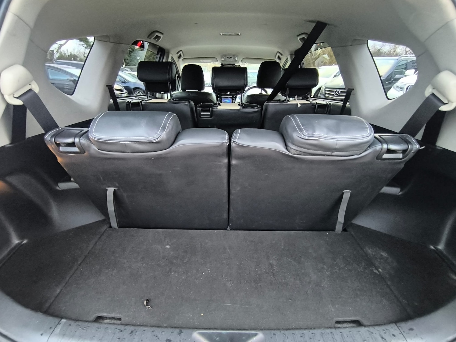 Used Toyota Prius+ 2019 for sale - 77350740: Photo 31