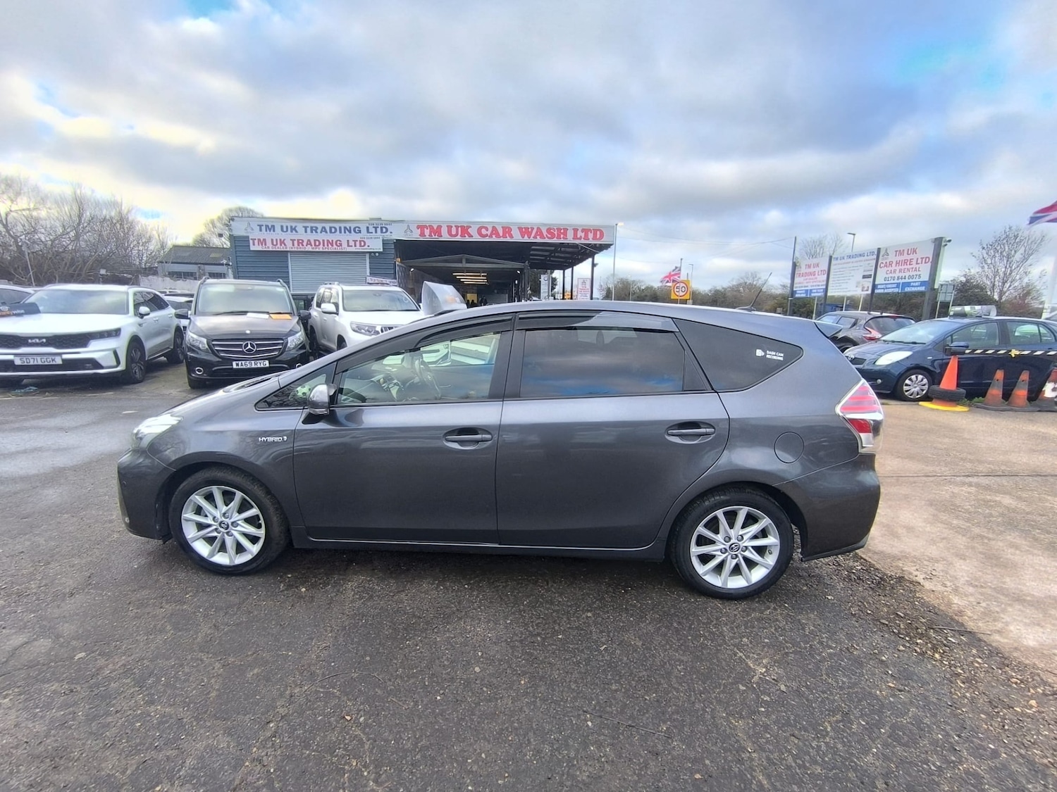 Used Toyota Prius+ 2019 for sale - 77350740: Photo 5