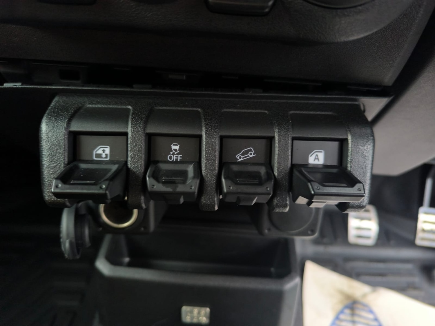 Used Suzuki Jimny 2023 for sale - 77297999: Photo 30