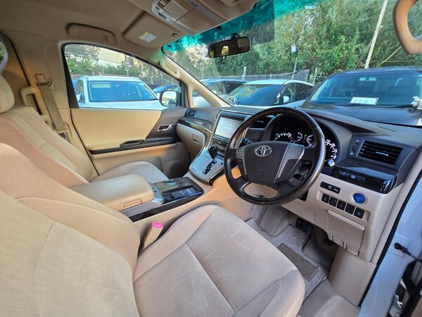 Used Toyota Vellfire 2012 for sale - 72437497: Photo 10