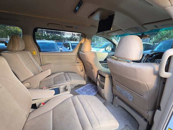 Used Toyota Vellfire 2012 for sale - 72437497: Photo 12