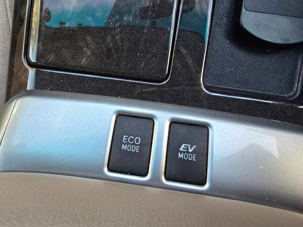 Used Toyota Vellfire 2012 for sale - 72437497: Photo 21