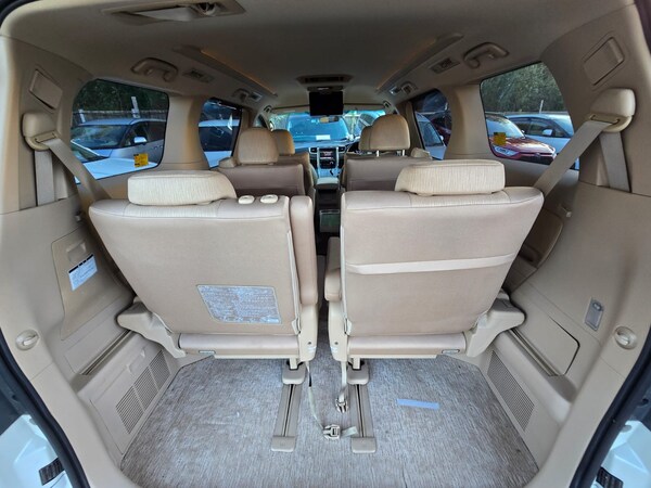 Used Toyota Vellfire 2012 for sale - 72437497: Photo 26