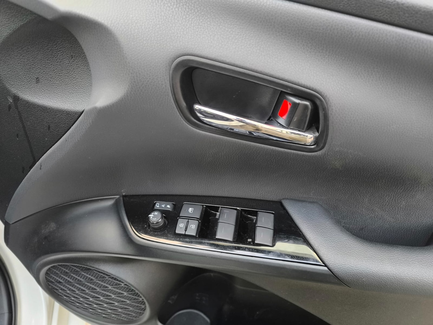 Used Toyota Prius 2020 for sale - 76719636: Photo 26