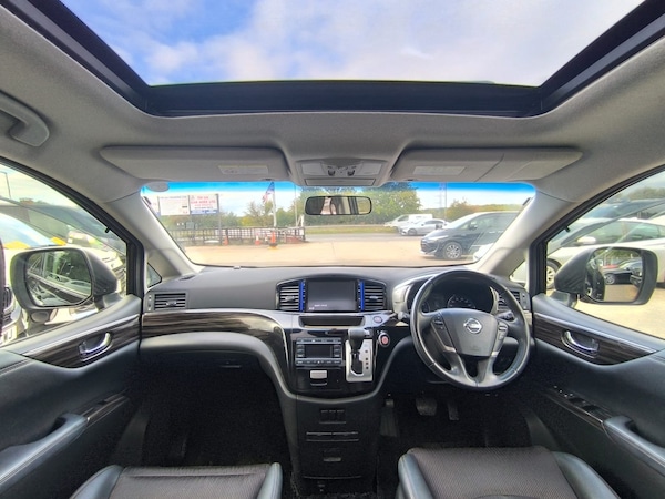 Used Nissan Elgrand 2014 for sale - 76076311: Photo 13