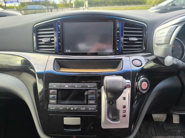 Used Nissan Elgrand 2014 for sale - 76076311: Photo 17