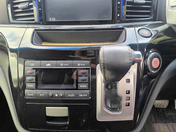 Used Nissan Elgrand 2014 for sale - 76076311: Photo 18