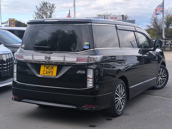 Used Nissan Elgrand 2014 for sale - 76076311: Photo 3