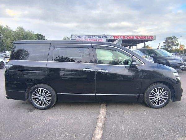 Used Nissan Elgrand 2014 for sale - 76076311: Photo 6