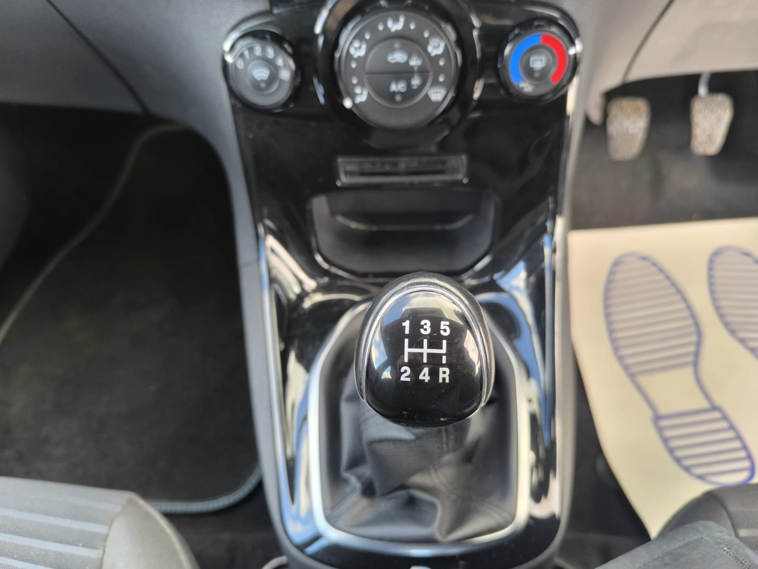 Used Ford Fiesta 2016 for sale - 76016915: Photo 17