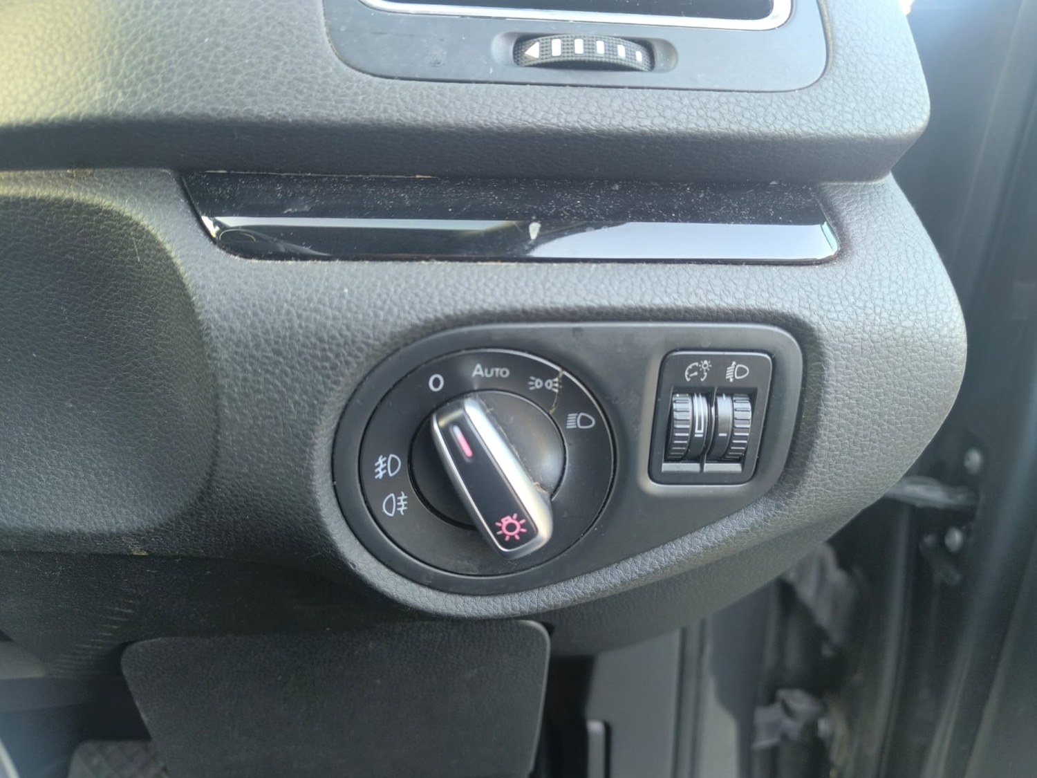 Vehicle 28