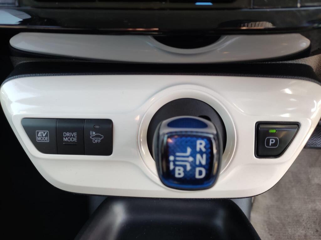 Used Toyota Prius 2017 for sale - 78078940: Photo 14