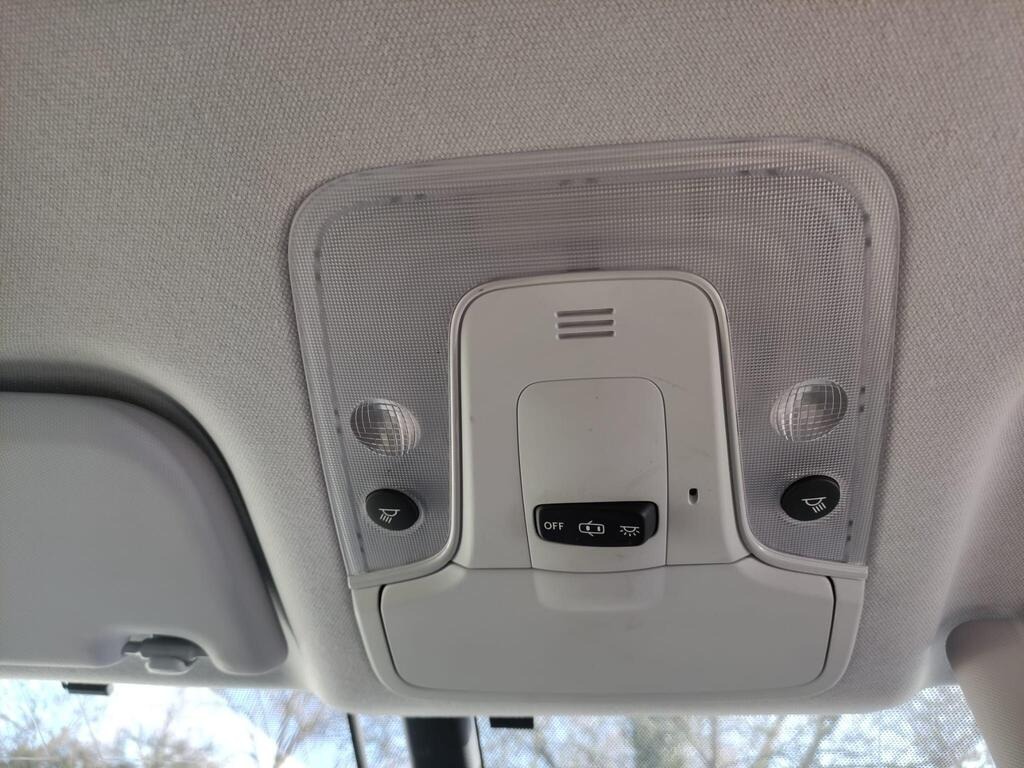 Used Toyota Prius 2017 for sale - 78078940: Photo 17