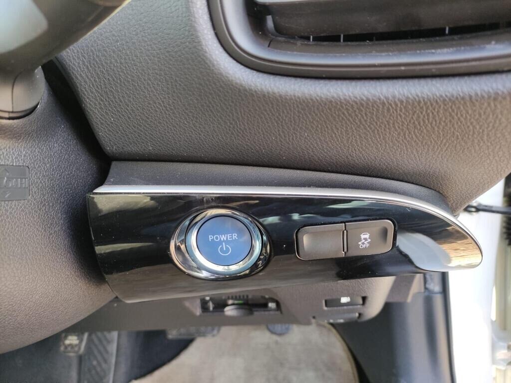 Used Toyota Prius 2017 for sale - 78078940: Photo 19