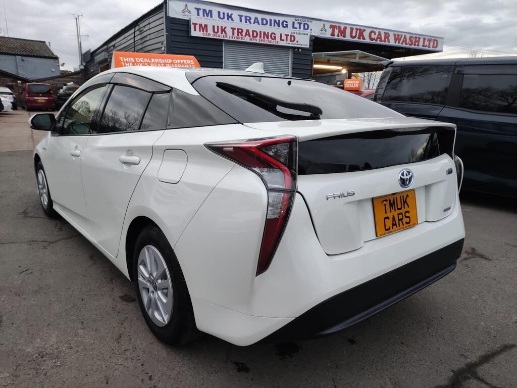Used Toyota Prius 2017 for sale - 78078940: Photo 4