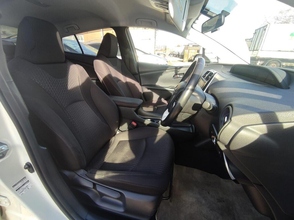 Used Toyota Prius 2017 for sale - 78078940: Photo 9