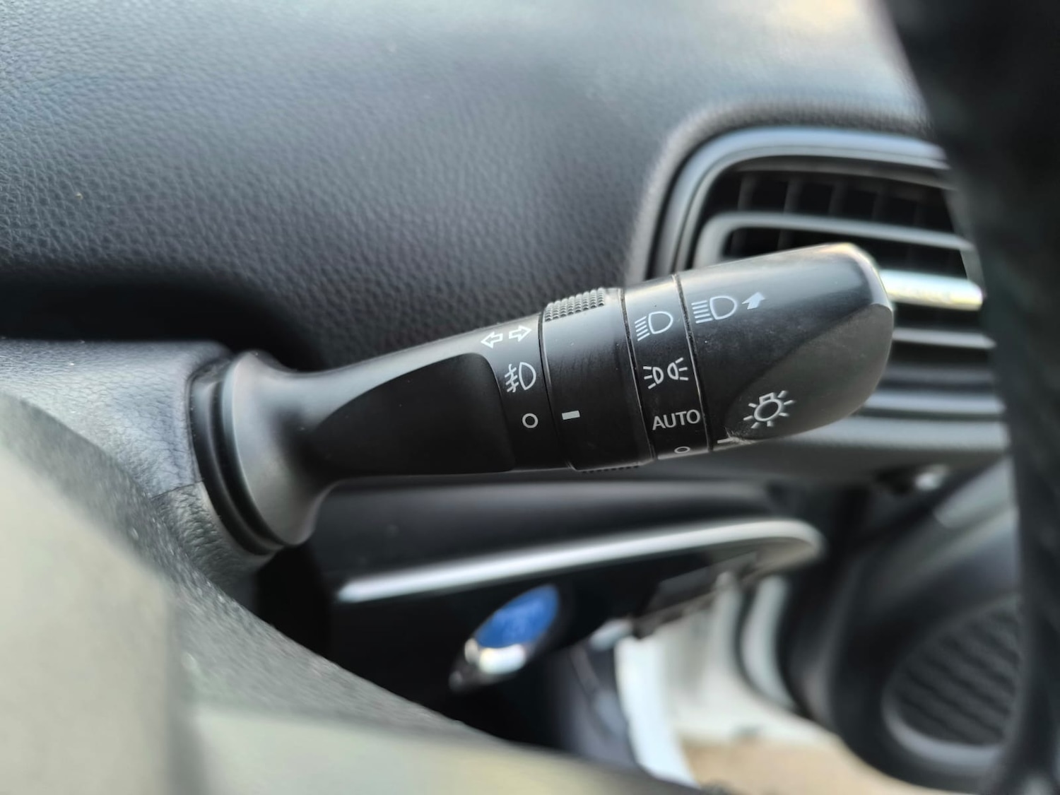 Used Toyota Prius 2016 for sale - 77135989: Photo 24