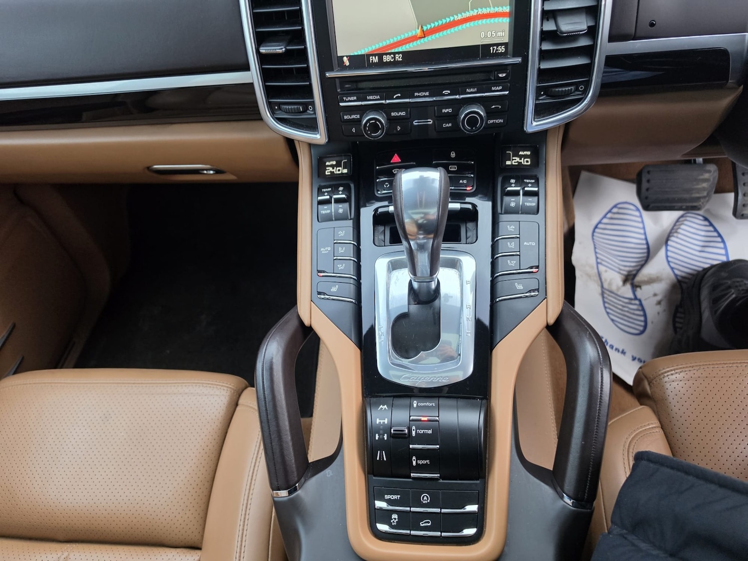 Used Porsche Cayenne 2012 for sale - 78027119: Photo 14