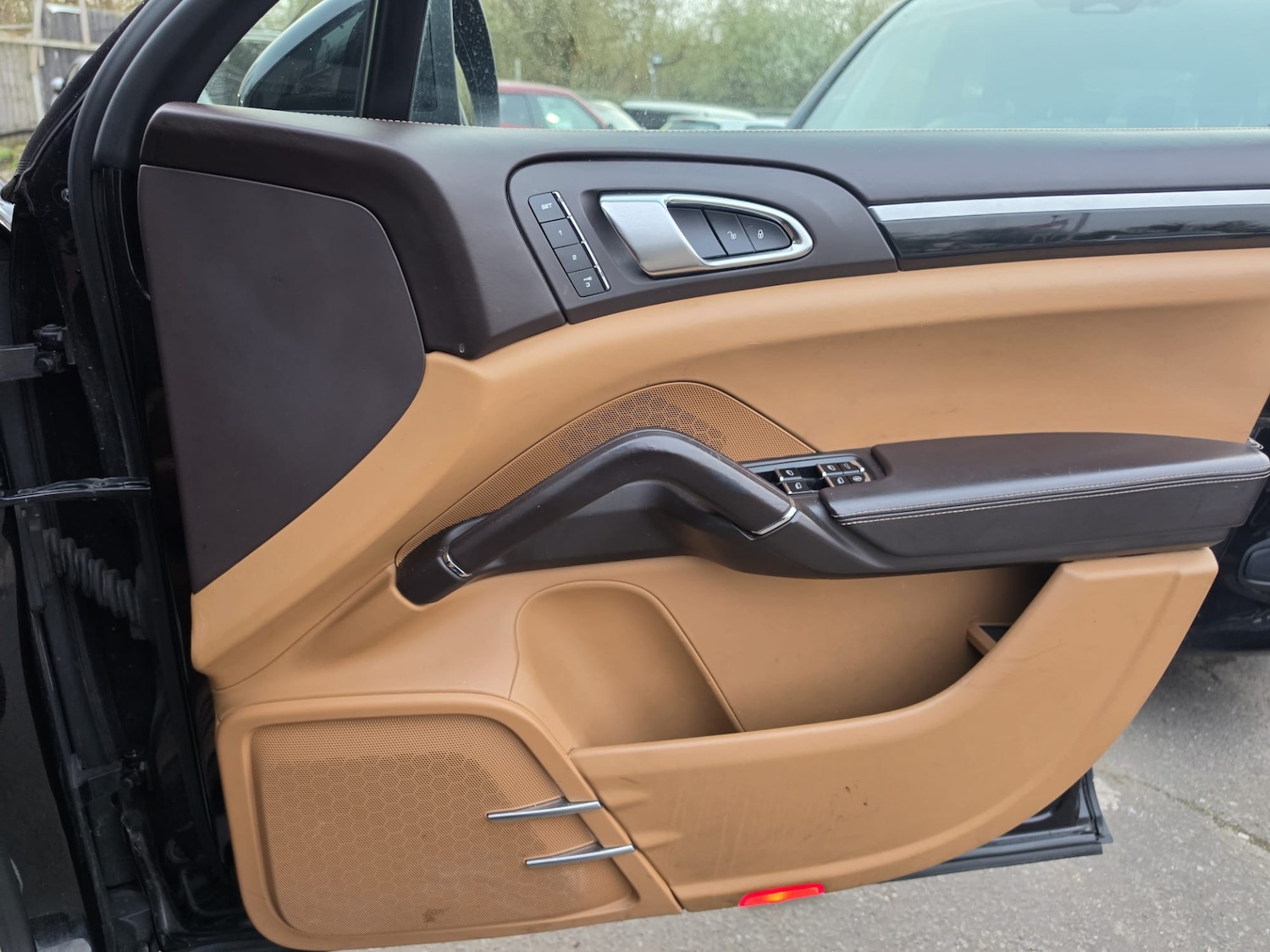 Used Porsche Cayenne 2012 for sale - 78027119: Photo 23