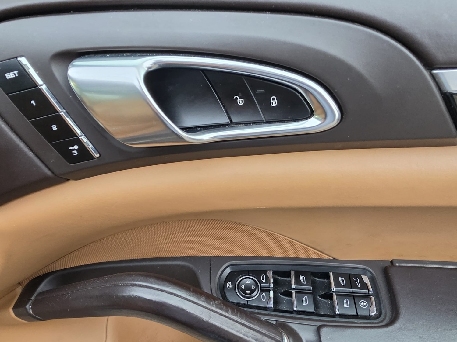 Used Porsche Cayenne 2012 for sale - 78027119: Photo 24