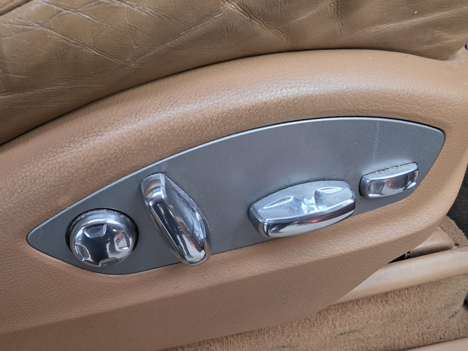 Used Porsche Cayenne 2012 for sale - 78027119: Photo 25