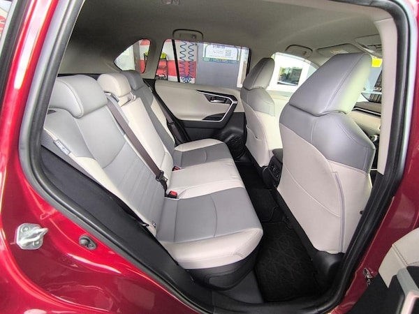 Used Toyota RAV4 2019 for sale - 75239520: Photo 11