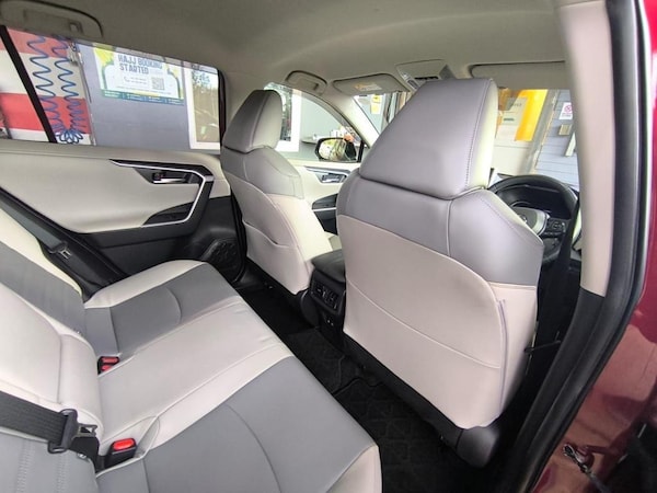 Used Toyota RAV4 2019 for sale - 75239520: Photo 13
