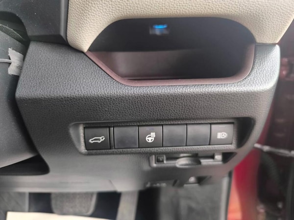 Used Toyota RAV4 2019 for sale - 75239520: Photo 29