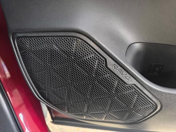 Used Toyota RAV4 2019 for sale - 75239520: Photo 32