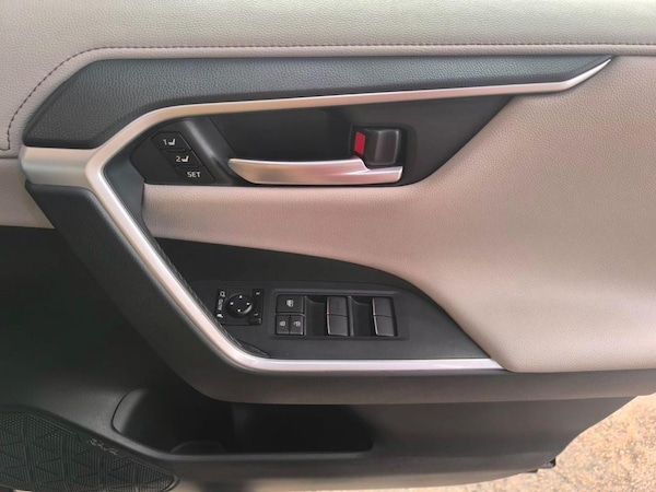 Used Toyota RAV4 2019 for sale - 75239520: Photo 34