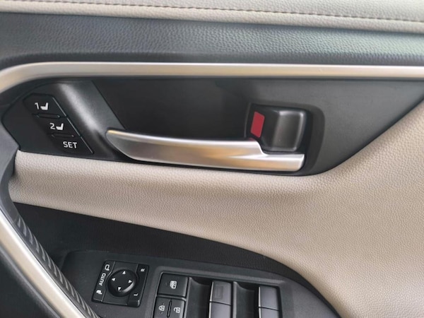 Used Toyota RAV4 2019 for sale - 75239520: Photo 35