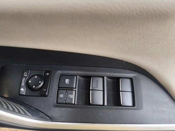 Used Toyota RAV4 2019 for sale - 75239520: Photo 36