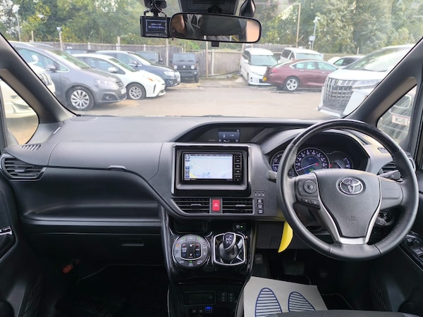 Used Toyota Noah 2022 for sale - 76194418: Photo 15