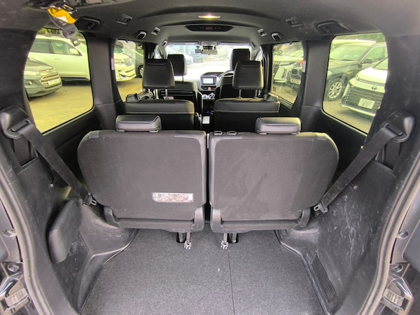 Used Toyota Noah 2022 for sale - 76194418: Photo 33