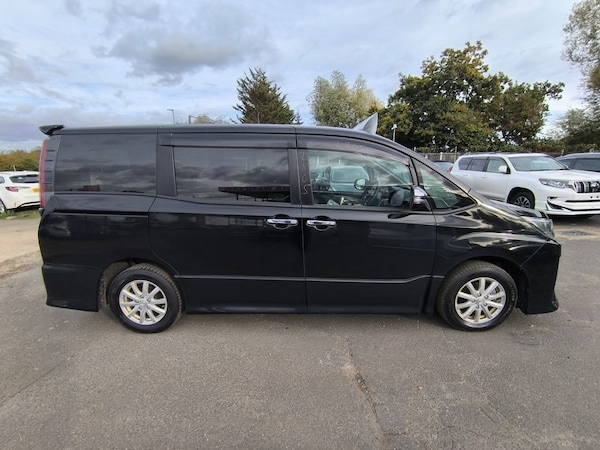 Used Toyota Noah 2022 for sale - 76194418: Photo 5